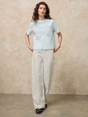 T-shirt Next en bleu : devant