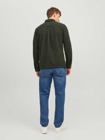 žalia JACK & JONES Priglundantis modelis Marškiniai 'DARREN'