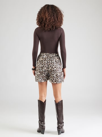 Hailys Regular Shorts 'Ai44ka' in Beige