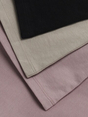 TWO SOON Bluser & t-shirts i pink