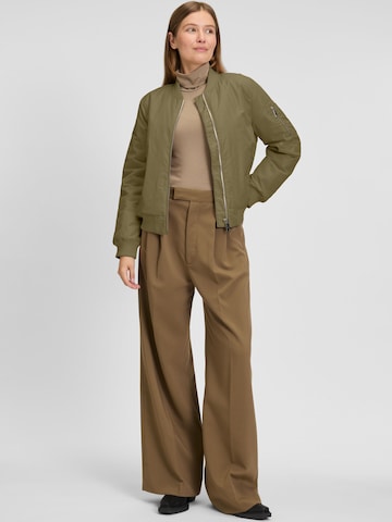 Veste mi-saison 'BONNIE 2' Covered en vert