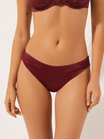 CALZEDONIA Bikini Bottoms 'SHINY SATIN' in Red: front