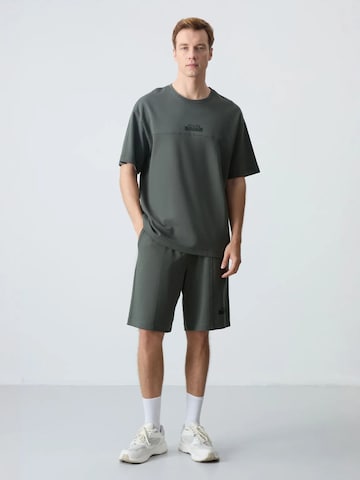 Tommy Life Set in Grau