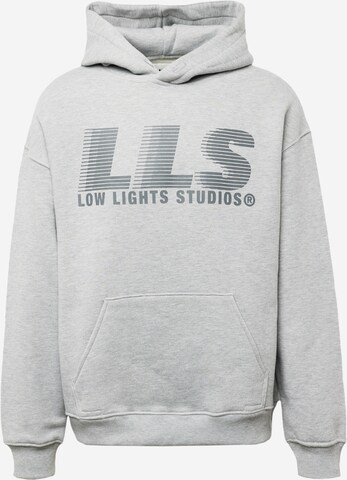 Low Lights Studios - Sudadera en gris: frente