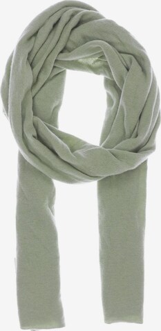 hessnatur Scarf & Wrap in One size in Green: front