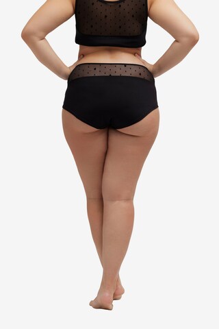 Ulla Popken Boyshorts in Black