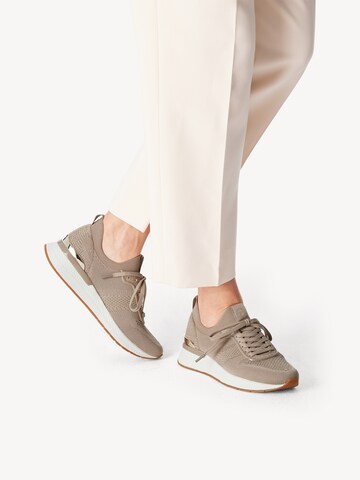 Baskets basses TAMARIS en beige : devant