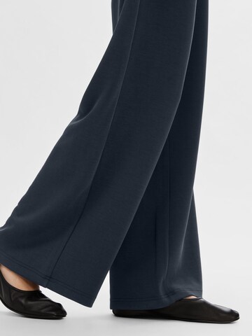 SELECTED FEMME Loose fit Pants in Blue