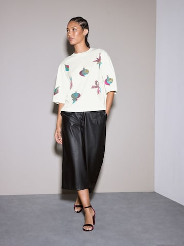 Next T-Shirt in Beige