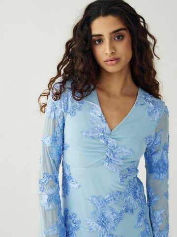 Noella Mekko ' Kameyella ' värissä sininen