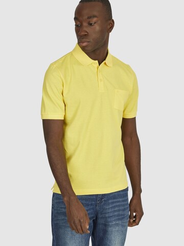 HECHTER PARIS Shirt in Yellow: front