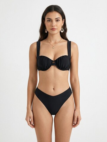 Cupshe Balconette Bikini 'CAA12C5D155AA' in Schwarz