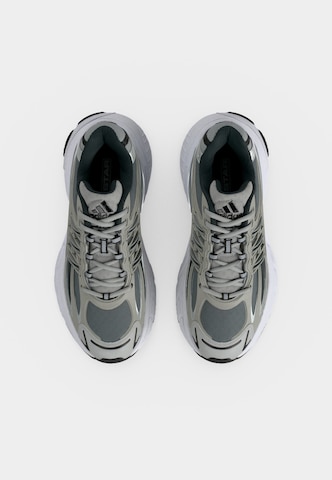 ADIDAS ORIGINALS Sneaker low 'Adistar XLG 2.0' i grå