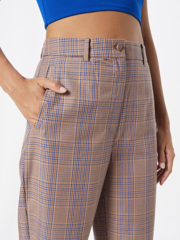 Regular Pantaloni 'GERDA' de la NÜMPH pe bej