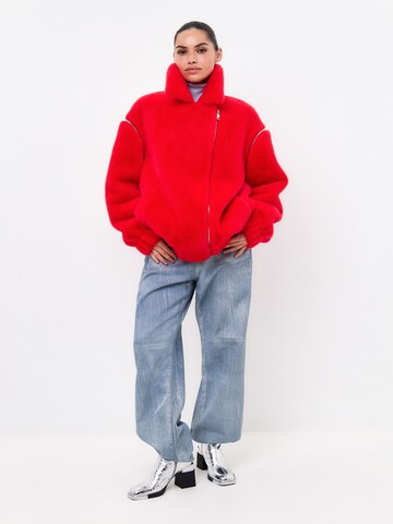 CESARE GASPARI Winter coat in Red