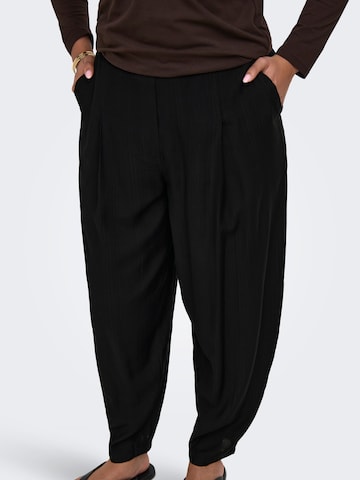 ONLY Carmakoma - Barrel Pantalón plisado 'CARJoanna' en negro