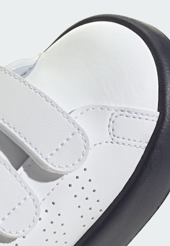 ADIDAS ORIGINALS - Zapatillas deportivas 'Advantage' en blanco