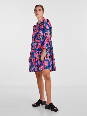 Rochie tip bluză 'MILANA' de la YAS pe albastru