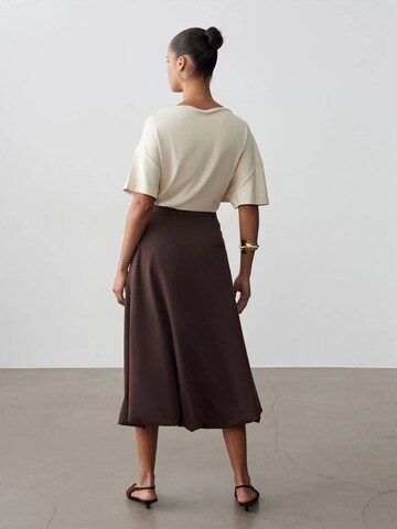 Dilvin Skirt in Brown