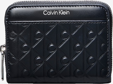 Portofel de la Calvin Klein pe negru: față