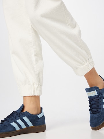 REPLAY Tapered Trousers in White