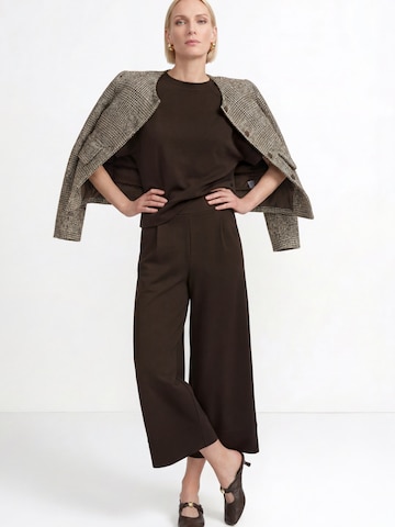 Wide leg Pantaloni con pieghe di Rich & Royal in marrone
