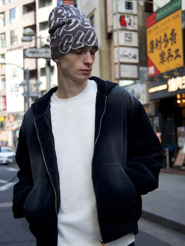 BershkaPrijelazna jakna - crna boja