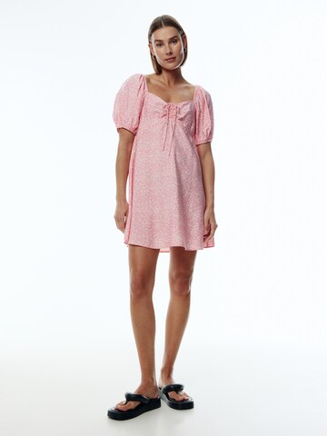 Robe 'Tomke' EDITED en rose