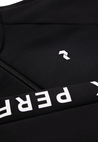 PEAK PERFORMANCE Between-season jacket in Black