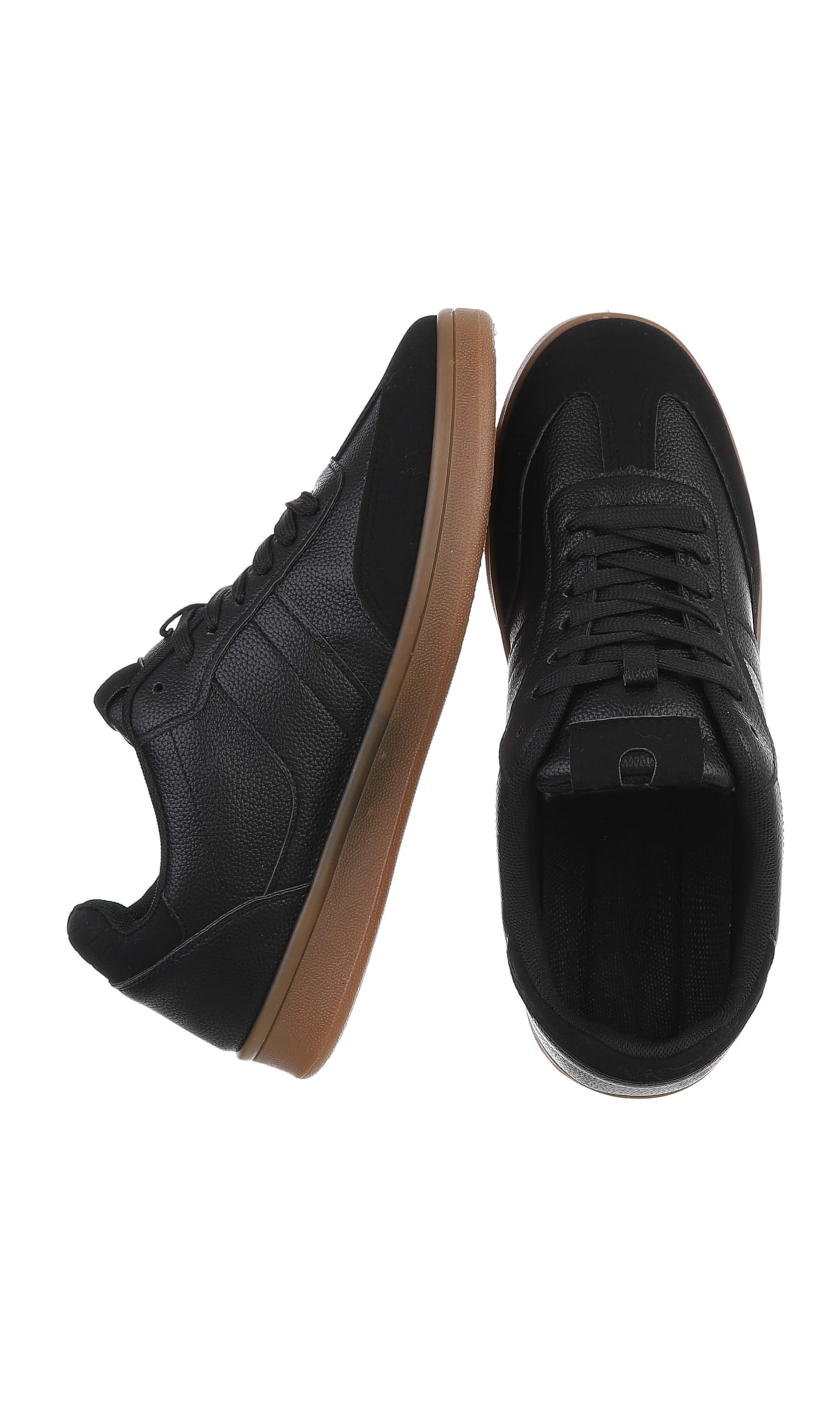CoolWalk Sneakers in Black