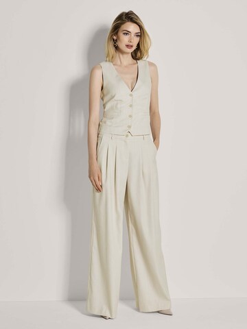 Loosefit Pantalon à pince MADELEINE en blanc