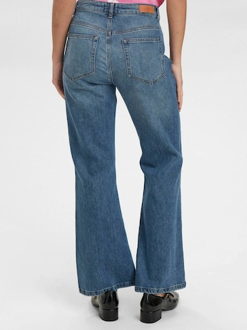 NÜMPH Flared Jeans 'London' in Blauw