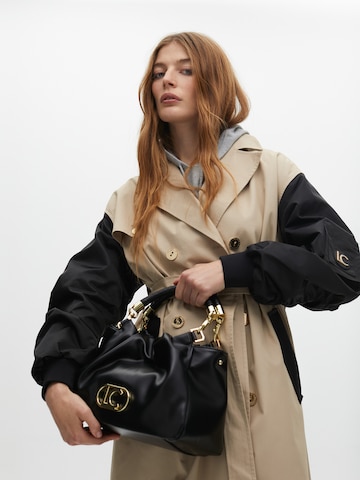 Cappotto di mezza stagione di Lola Casademunt in beige