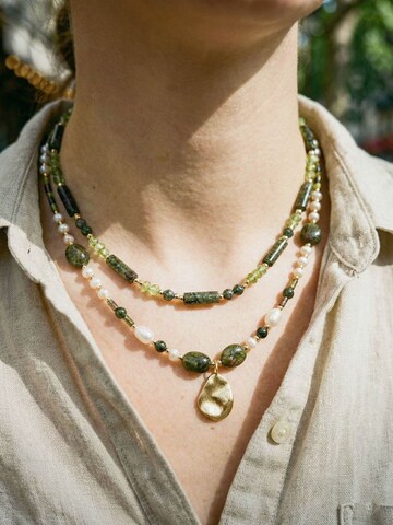 Nemomatheo Necklace 'Regenwald – Naturstein-Röhrenperlen' in Gold