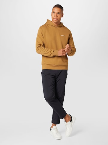 Calvin Klein Sweatshirt i brun