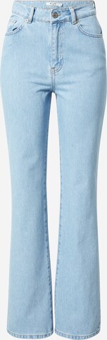 NA-KD Flared Jeans in Blau: predná strana