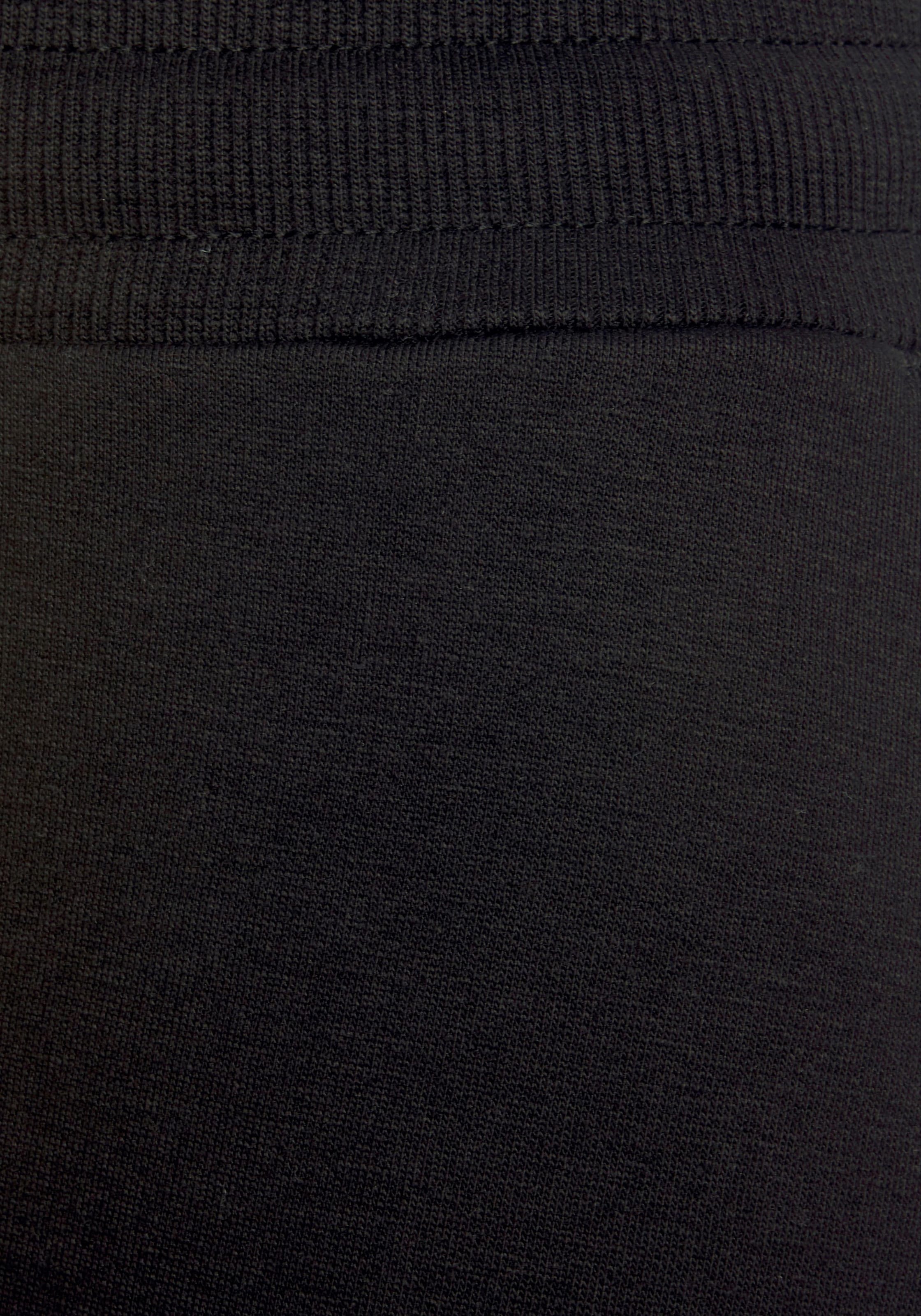 BENCH Tapered Nadrág 'Contrast' - fekete