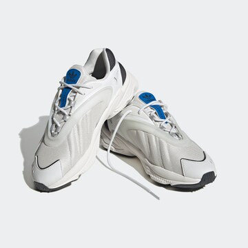 Baskets basses 'Oztral' ADIDAS ORIGINALS en blanc