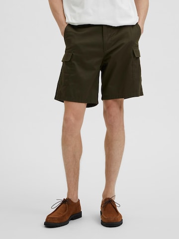 SELECTED HOMME Regular Cargo Pants 'LIAM' in Green: front