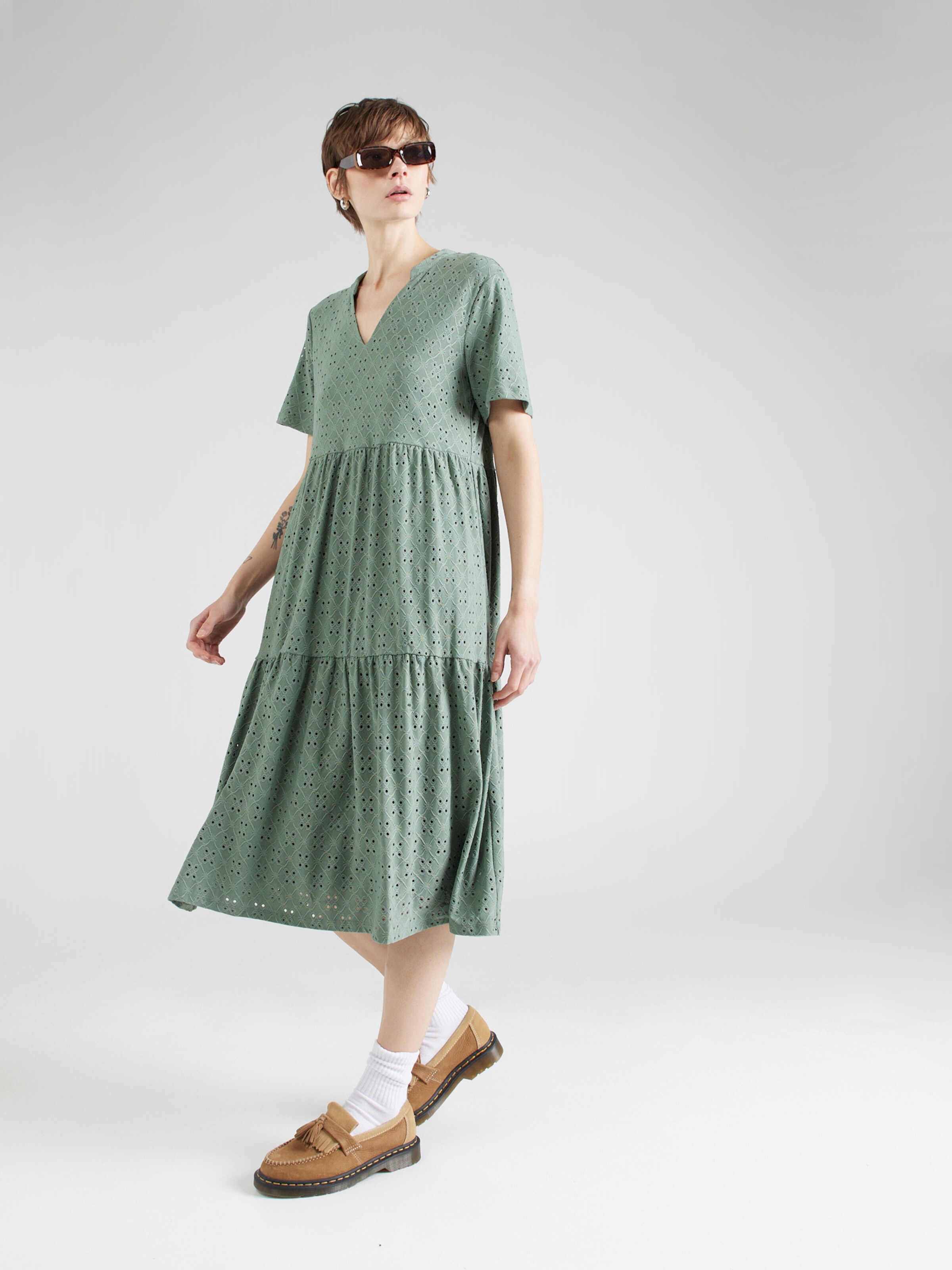 Robe VIRuda VILA en Vert ABOUT YOU