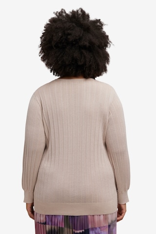 Pull-over Ulla Popken en beige