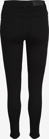 Noisy may Skinny Jeans 'Callie' in Schwarz