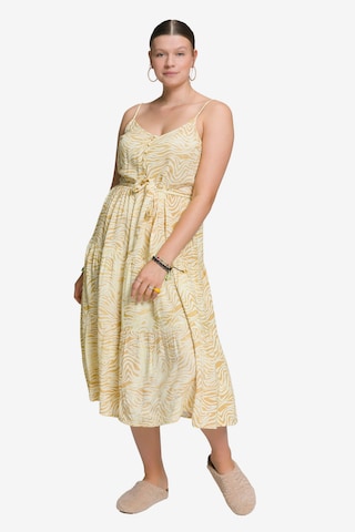 Robe d’été Studio Untold en jaune : devant