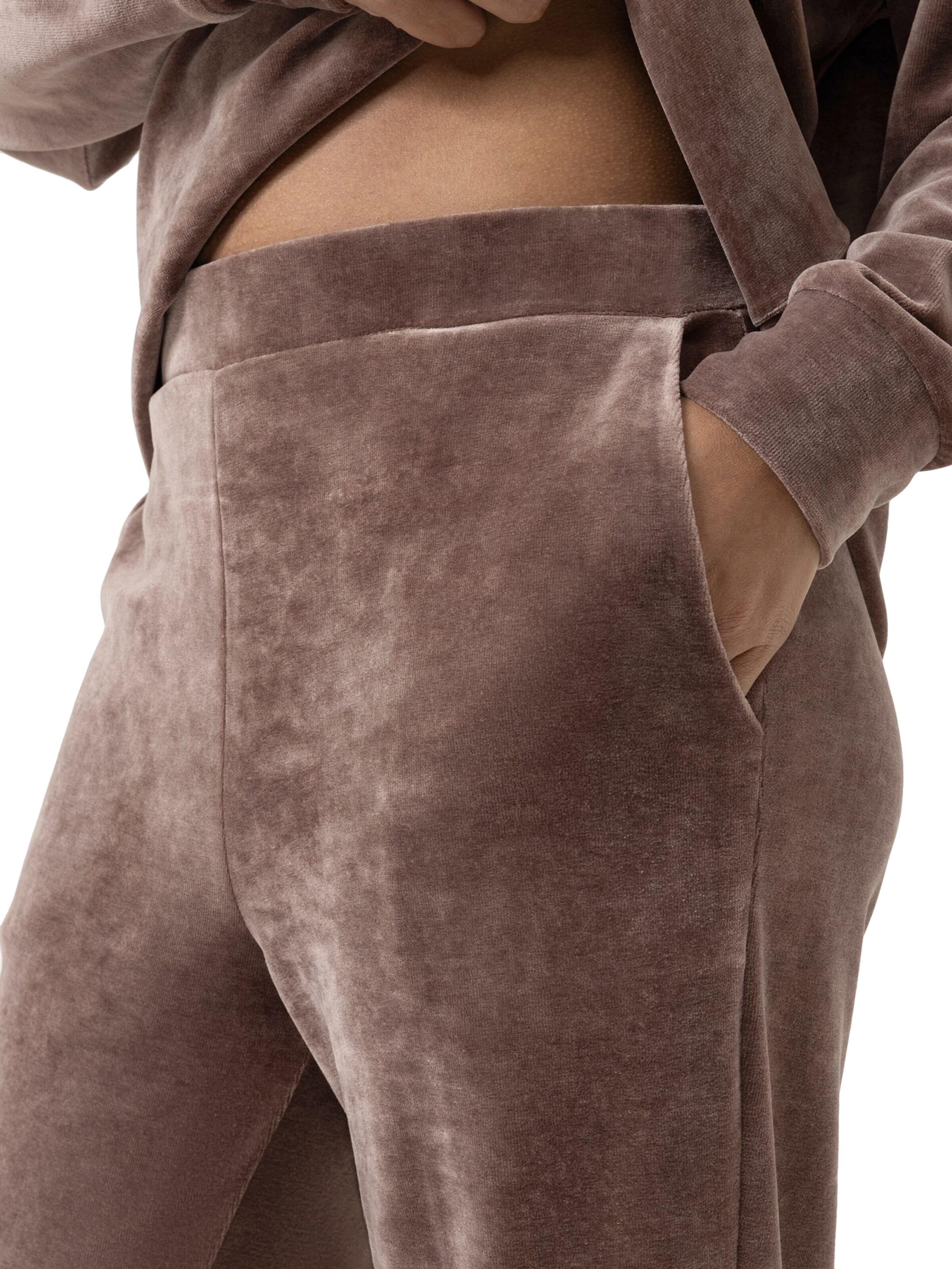 Coupe slim Pantalon 'Velvet Dream' Mey en marron