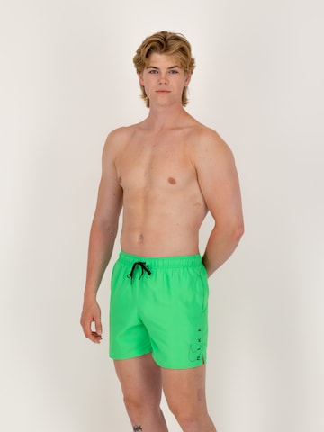 Maillot de bain de sport Nike Swim en vert : devant