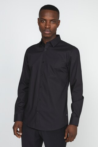 Matinique Slim fit Button Up Shirt 'Robo ' in Black: front
