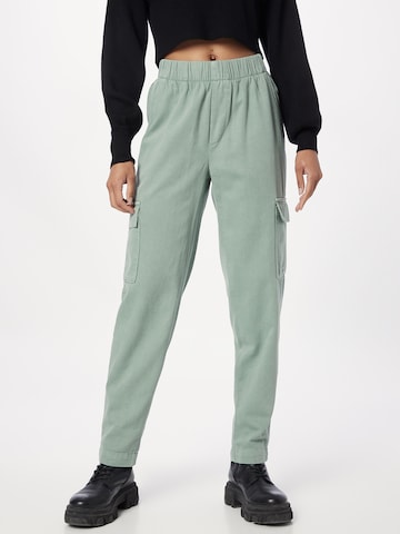 Regular Pantalon cargo 'BROKEN' GAP en vert : devant