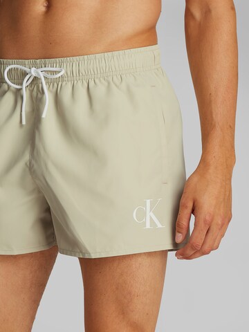 Pantaloncini da bagno di Calvin Klein Swimwear in grigio
