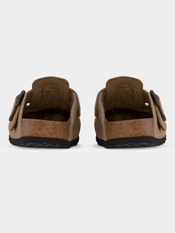 Saboţi 'Boston' de la BIRKENSTOCK pe bej