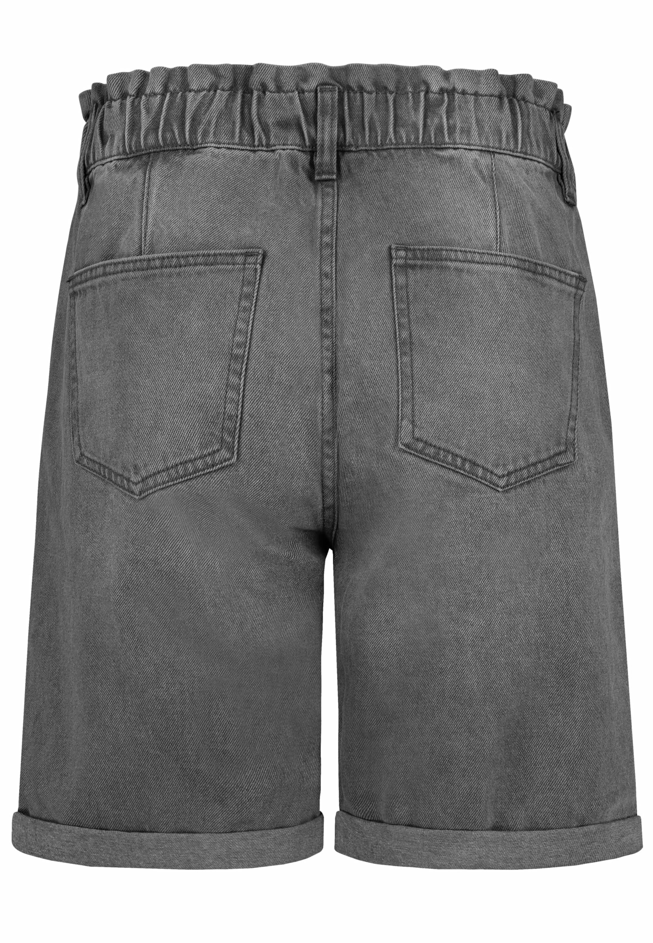 Authentic Style Regular Jeans in Grey